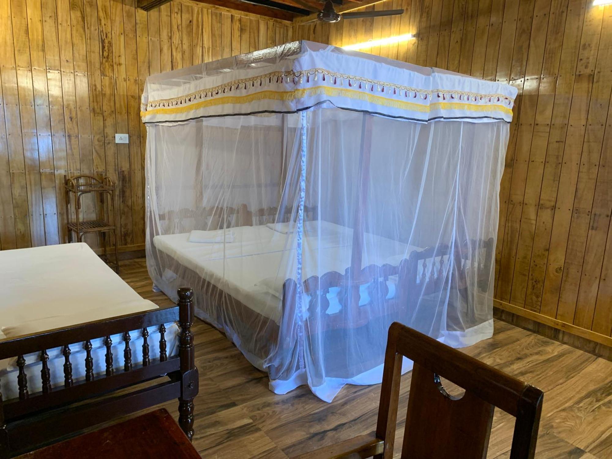 Malayalam Lake Resort Alappuzha Eksteriør billede