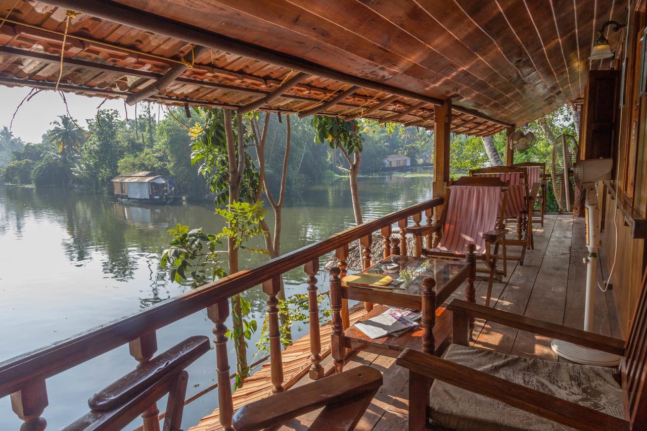 Malayalam Lake Resort Alappuzha Eksteriør billede